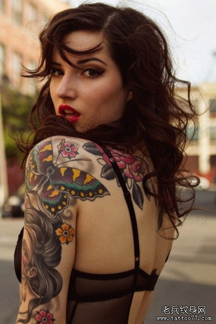 一款女性纹身图案由武汉最好的纹身店推荐