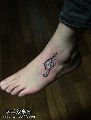 脚部音乐爱心符号纹身图案