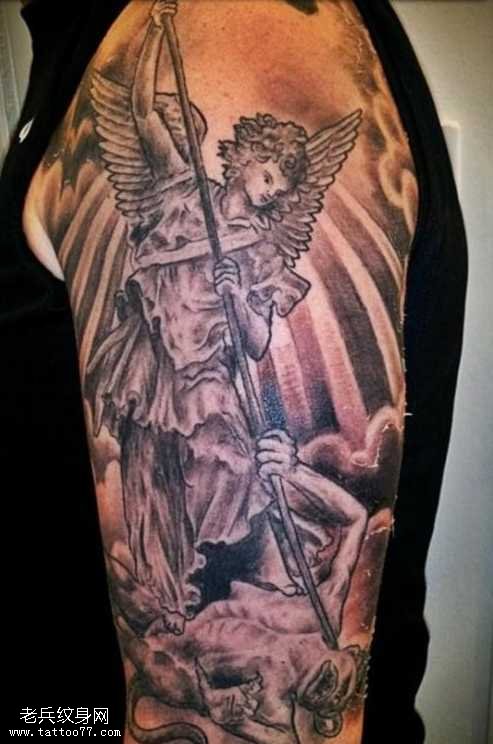 胳膊天使正义纹身图案