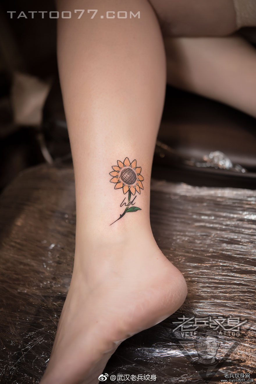脚踝小清新向日葵纹身图案作品