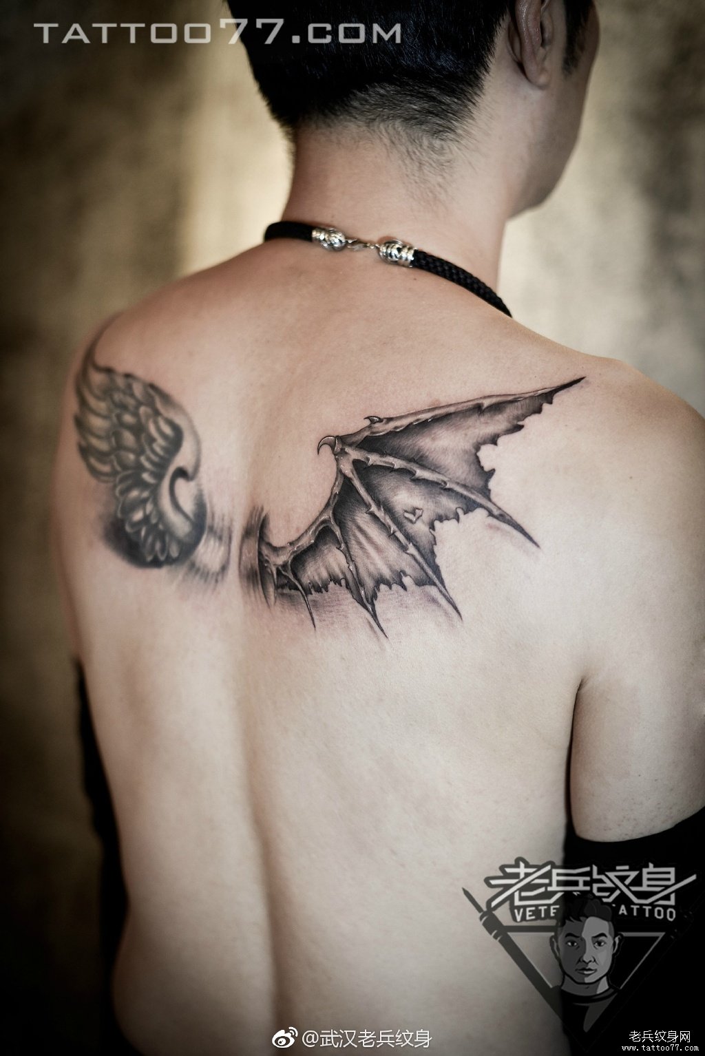 后背欧美恶魔翅膀纹身图案作品