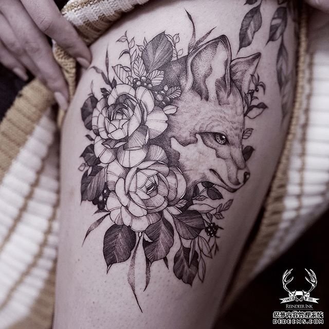 大腿黑灰狐狸纹身图案