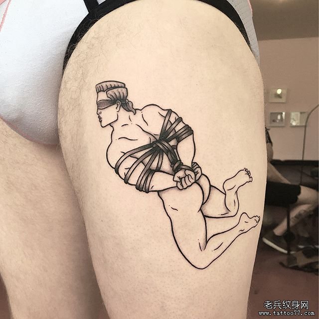 大腿个性线条男人纹身