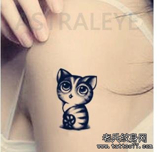 一款卡通猫咪纹身图案由武汉纹身网推荐_武汉