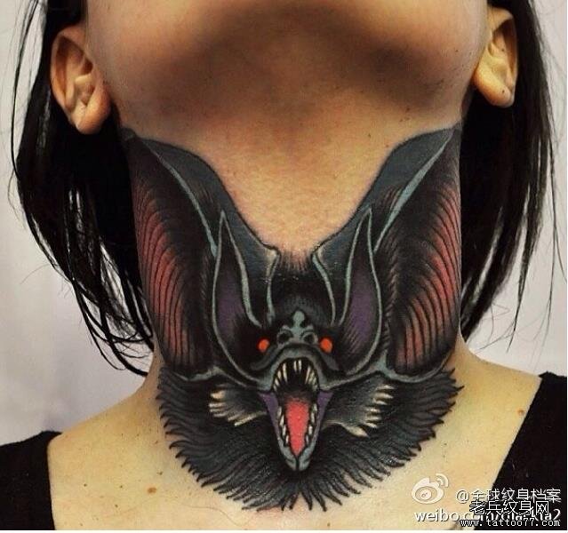 武汉纹身店推荐一款脖子纹身图案_武汉纹身店
