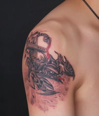 手臂十字架蝎子纹身图案作品