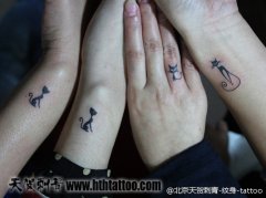 一组适合闺蜜的猫咪纹身图案