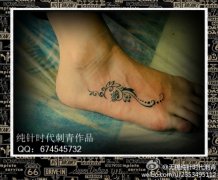 脚部小巧唯美的图腾纹身图案
