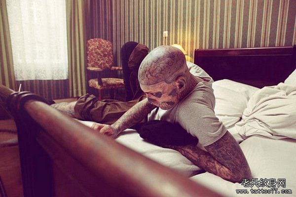 rickgenestzombieboy08 僵尸男孩 Rick Genest 生活写真