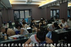 武汉专业学纹身学校纹身培训学员教学环境
