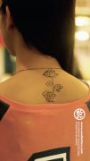 女生后背唯美时尚的图腾莲花·云纹身图案