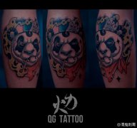 腿部很酷潮流的熊猫纹身图案