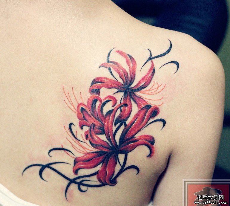 武汉tattoo网推荐一款肩背彼岸花tattoo图案