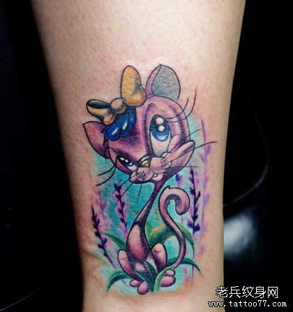 武汉tattoo店推荐一款手臂彩色兔子tattoo图案