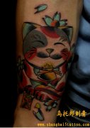 手部招财猫纹身图案