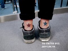 小清新腿部后五角星纹身图案