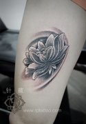 武汉纹身店推荐一款腿部莲花纹身图案