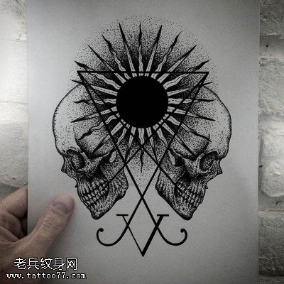 点刺太阳骷髅纹身手稿图案