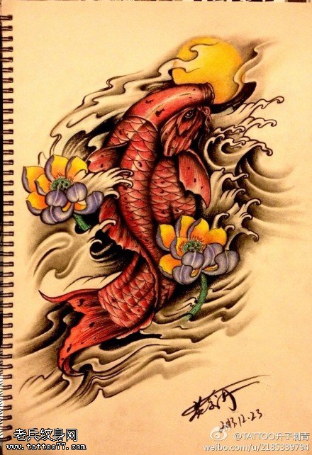 彩色传统鲤鱼莲花纹身图片