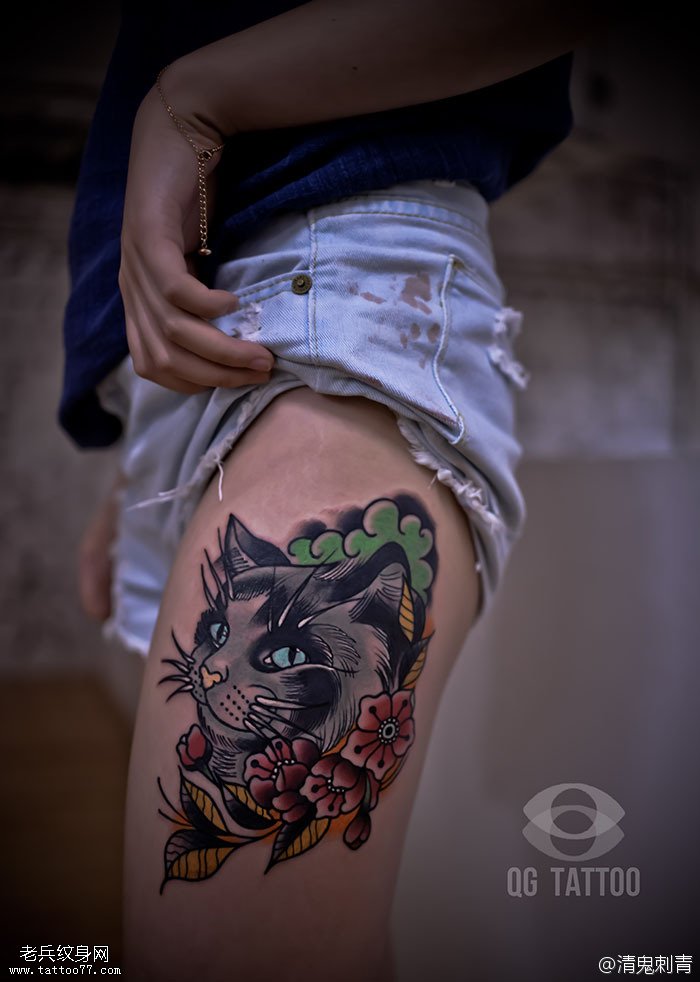 腿部水彩花须猫纹身图案