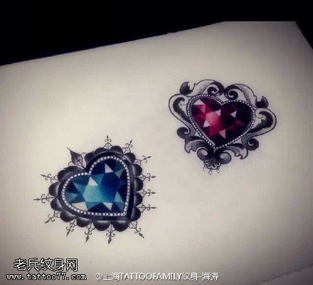 彩色海洋之心纹身手稿图案