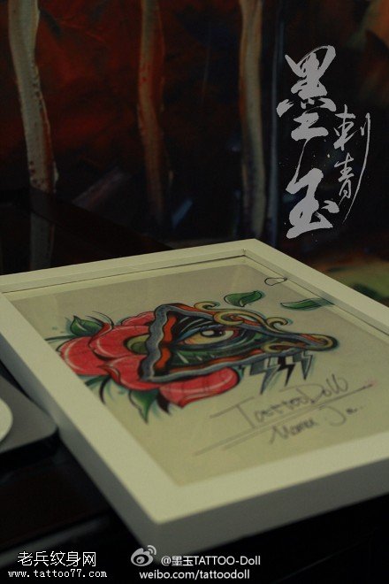 彩色上帝之眼玫瑰纹身图片