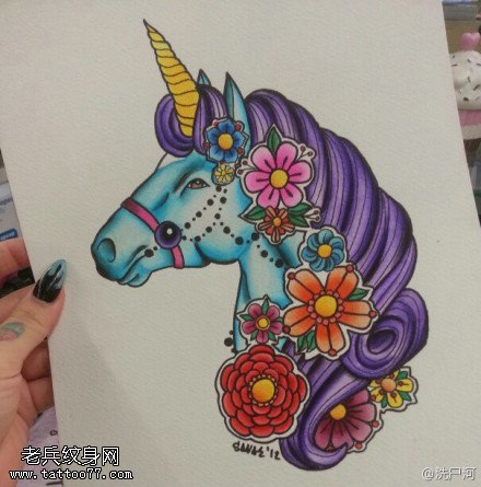 一组彩色个性欧美独角兽纹身手稿图案