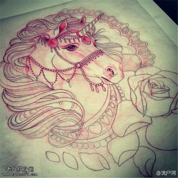 素描独角兽玫瑰纹身图片