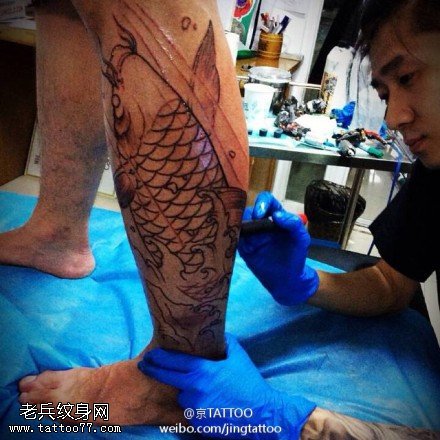 波涛涌鲤鱼跃纹身图案