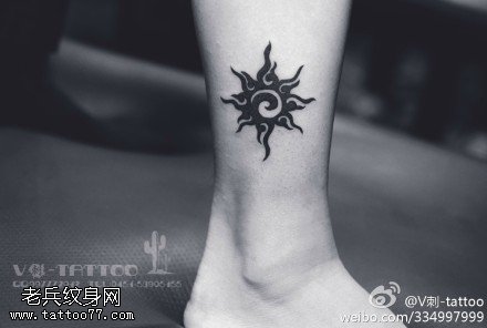 黑色太阳符号纹身图案