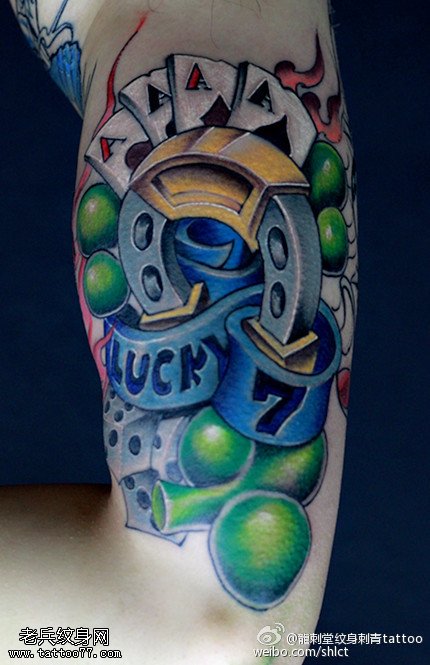 赌徒之魂老虎机彩色耀眼纹身图案