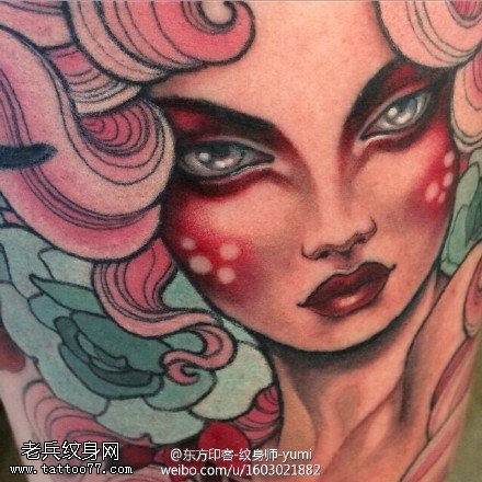 腿部插画风格色彩鲜艳美女纹身图案