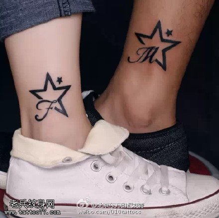 情侣脚腕经典点刺五角星纹身图案