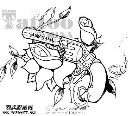 个性漂亮的小手枪手稿纹身图案