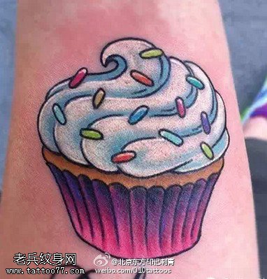 彩绘冰激凌纹身图案