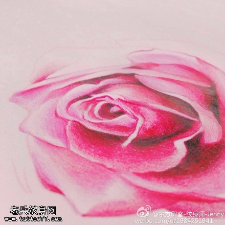 精致漂亮的玫瑰纹身图案