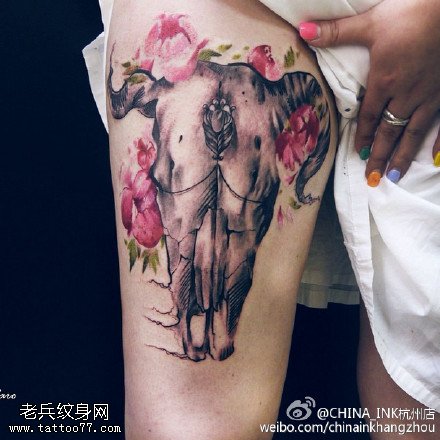 精美的山羊骷髅纹身图案