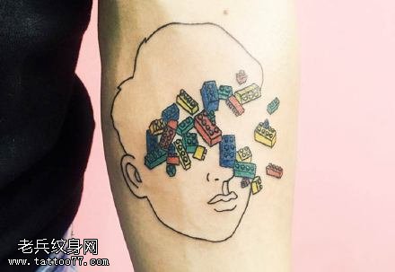 彩绘人头抽象纹身图案
