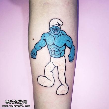 欧美风彩绘肌肉男纹身图案