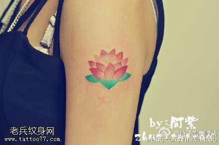 经典彩绘漂亮的莲花纹身图案
