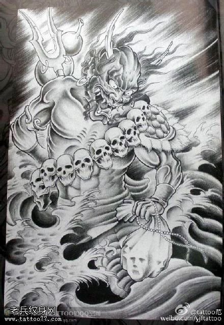 中国传统龙王骷髅纹身图案