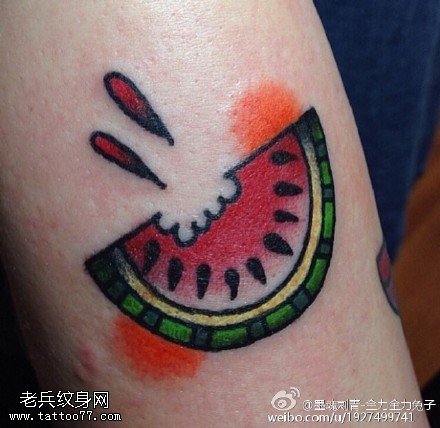 彩绘西瓜纹身图案