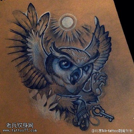 经典手绘猫头鹰纹身图案