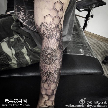 经典的几何图形纹身图案