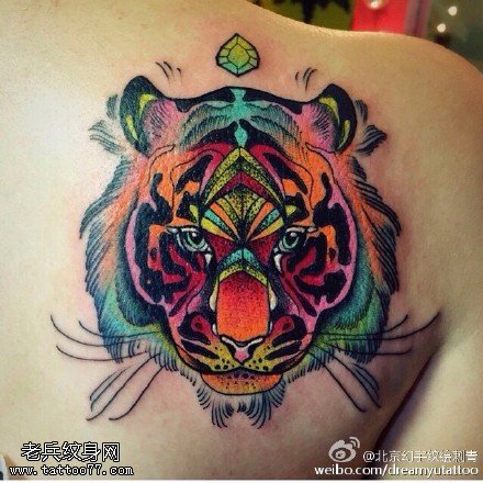 彩绘小老虎纹身图案