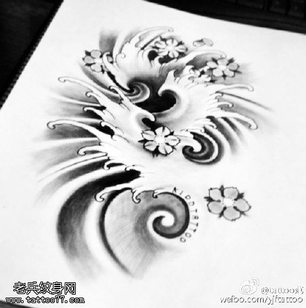 经典海浪樱花纹身图案