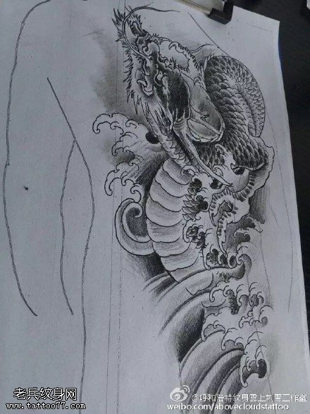 手稿龙图腾纹身图案