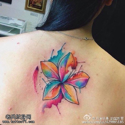 水墨花朵纹身图案