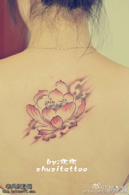 经典灵气的莲花纹身图案