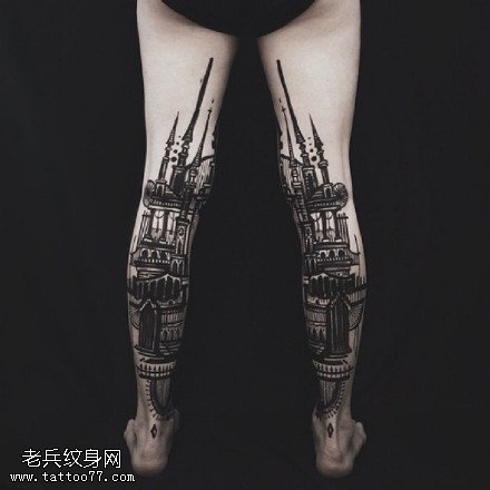 腿部的城堡纹身图案
